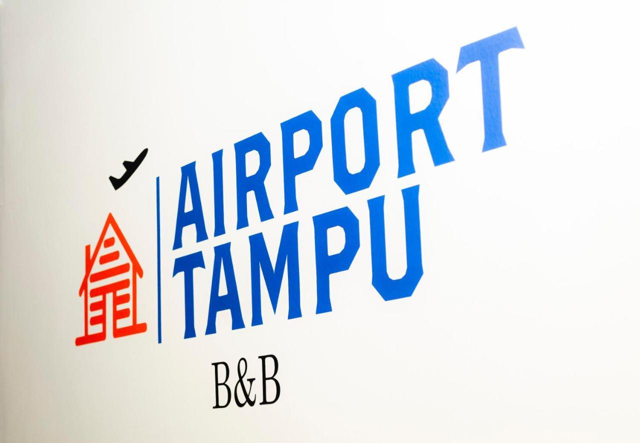 Airport Tampu Couette-café Lima
